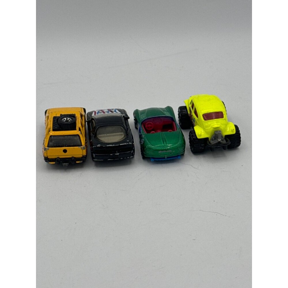 Lot of 10 Matchbox Cars Various Year and Models - Picture 5 of 7
